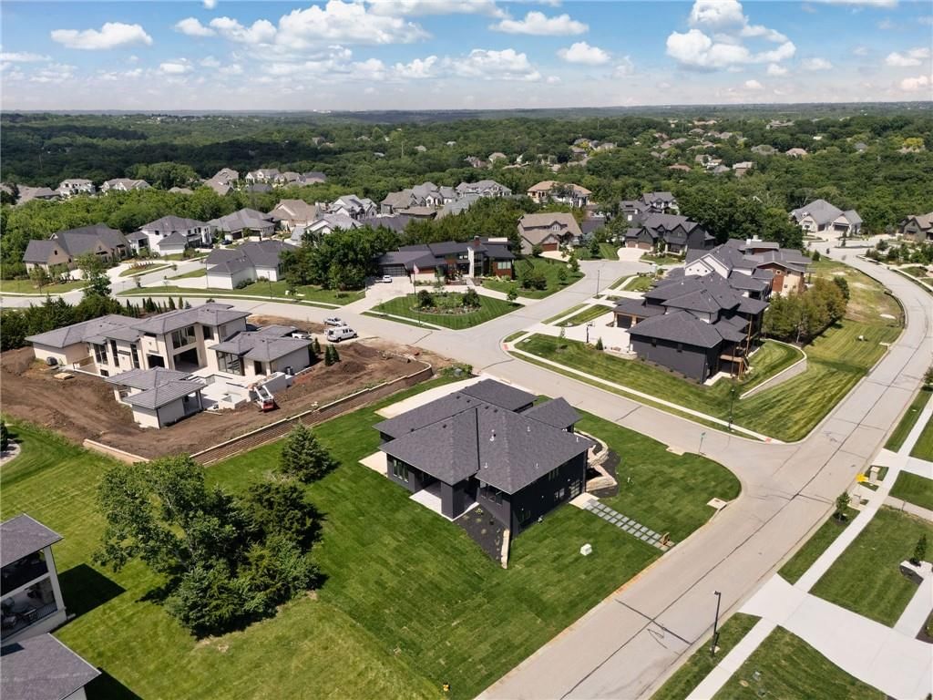 9410 Deer Run Street — photo 48