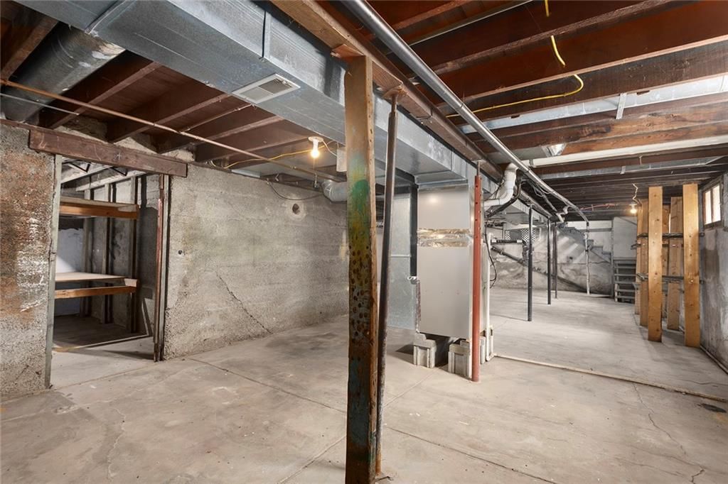406 E Shawnee Street — photo 32