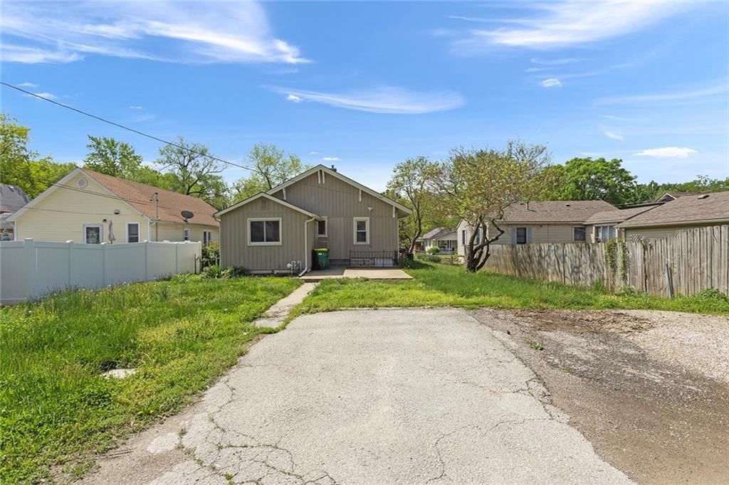 406 E Shawnee Street — photo 36