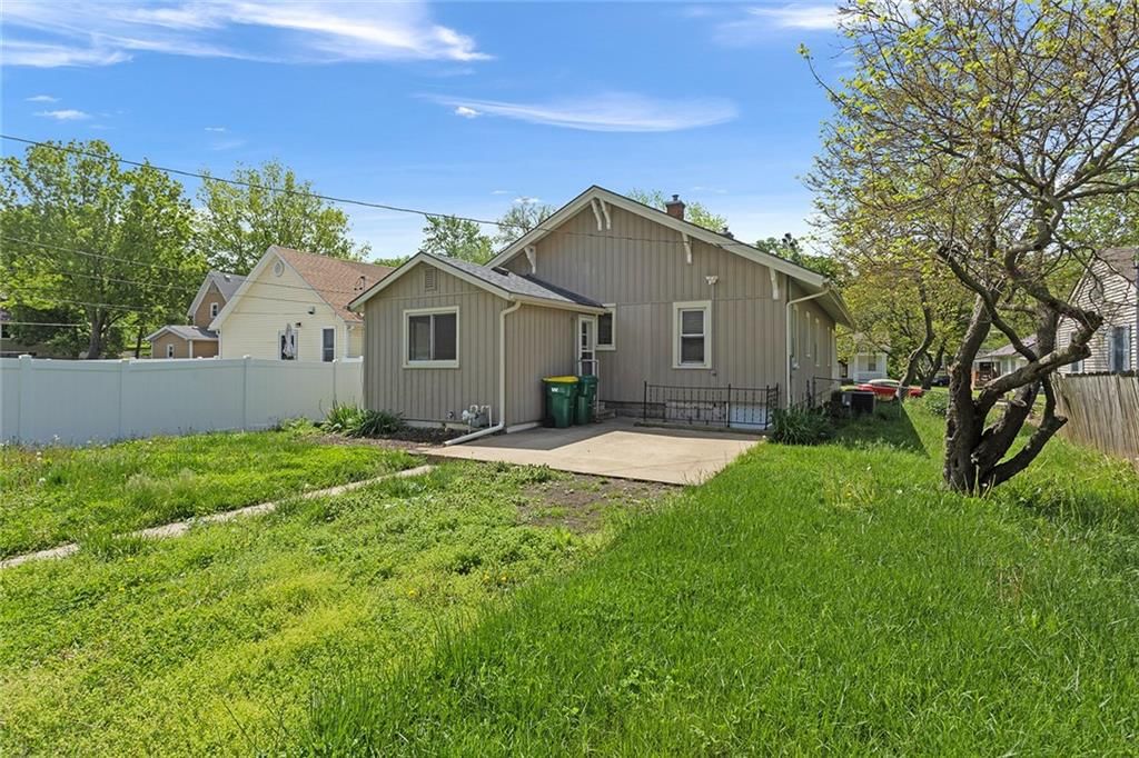 406 E Shawnee Street — photo 37