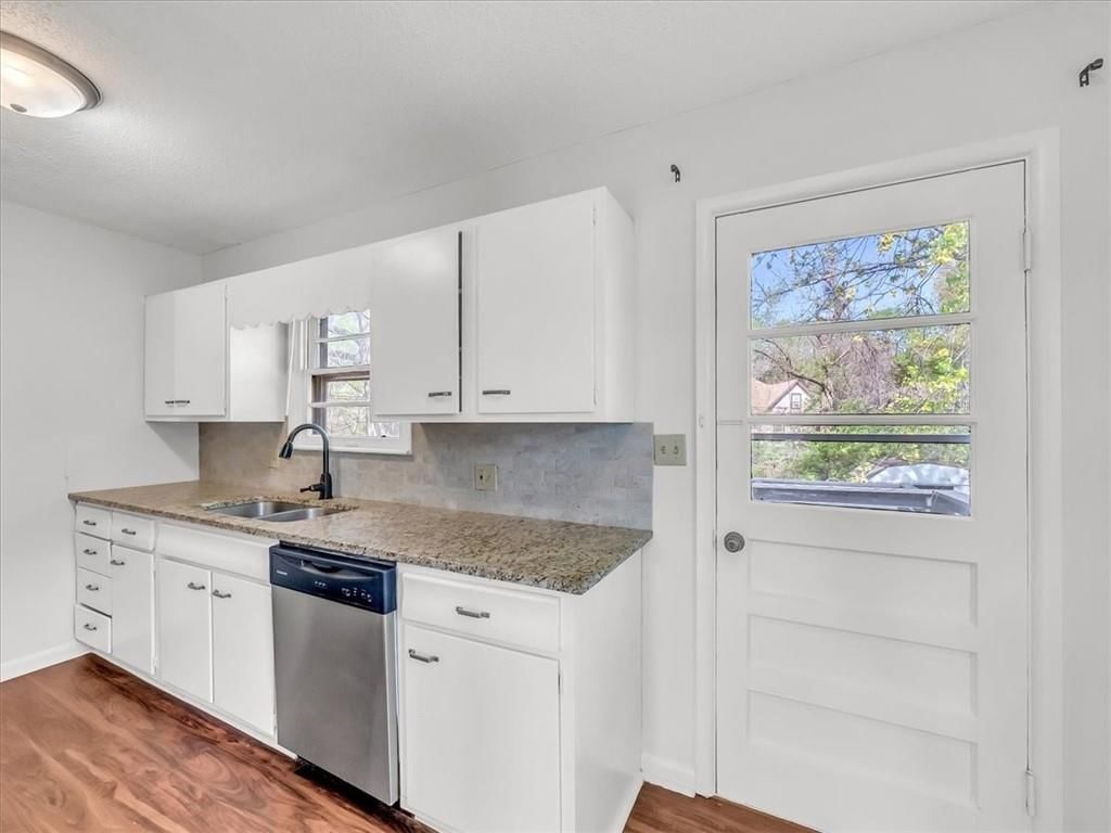 602 SW Lea Drive — photo 16