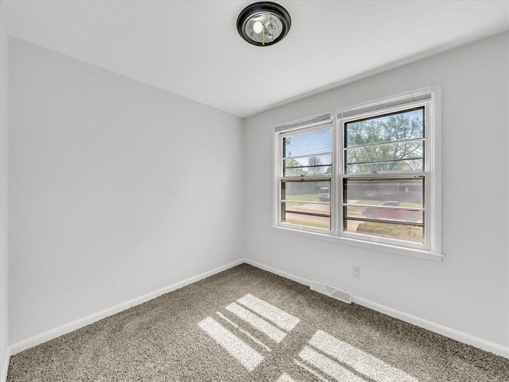 602 SW Lea Drive — photo 25