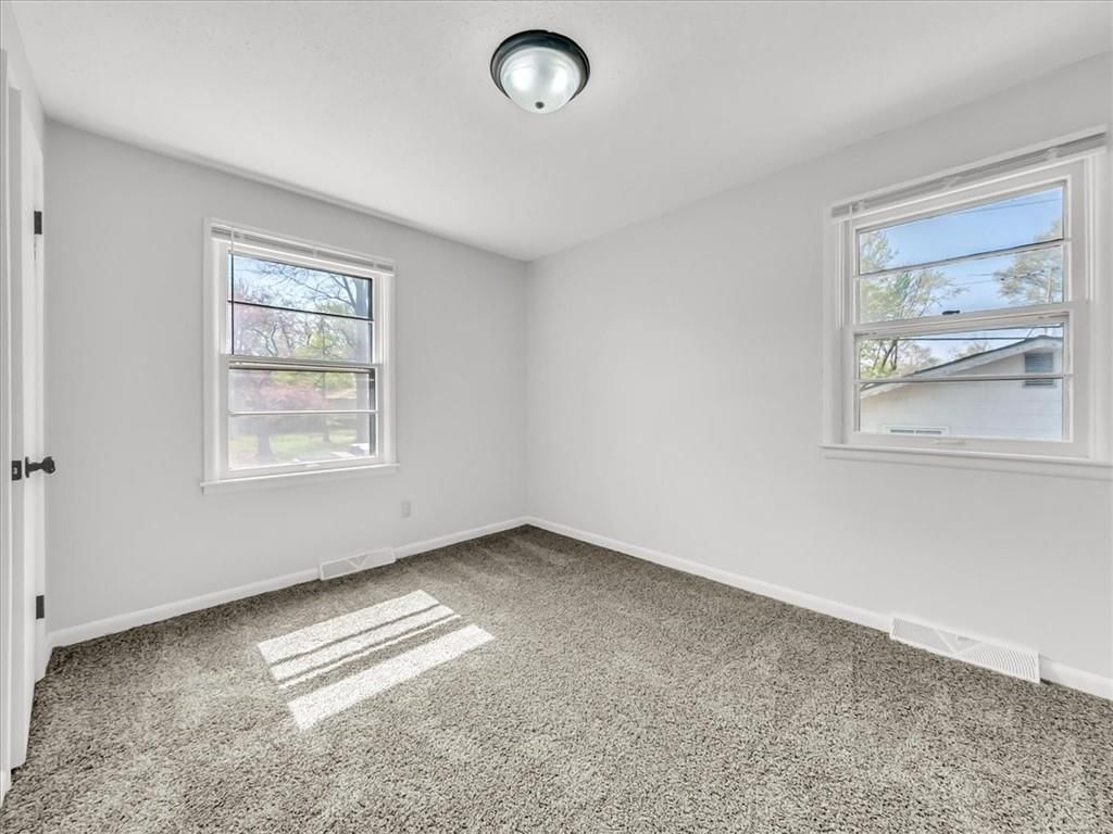 602 SW Lea Drive — photo 26