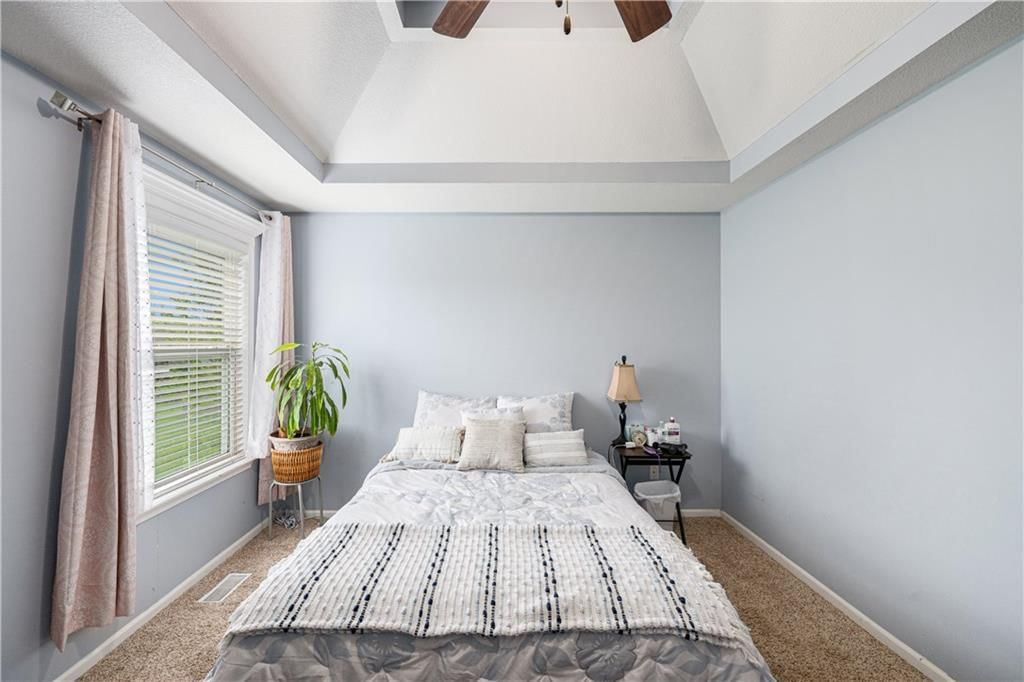 10106 N Lewis Avenue — photo 9