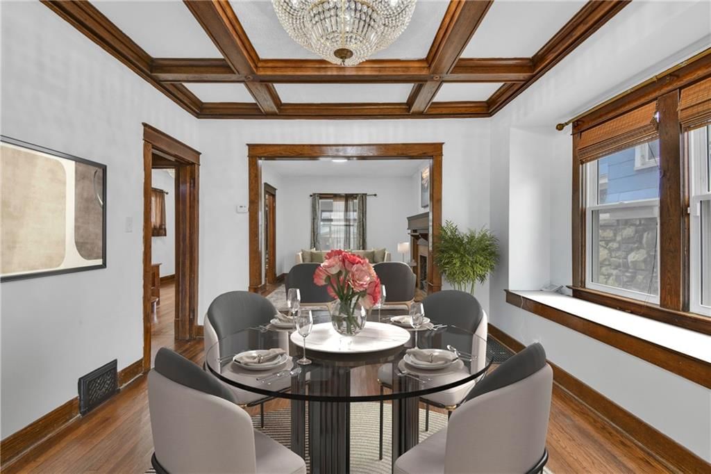 108 N Lawn Avenue — photo 4