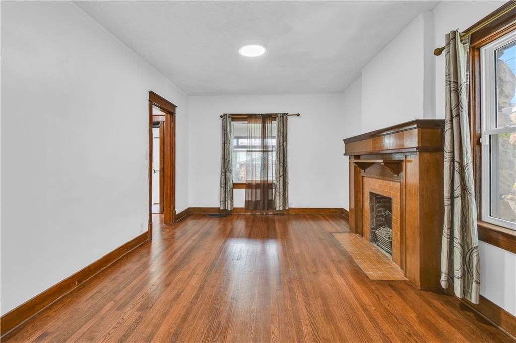 108 N Lawn Avenue — photo 8