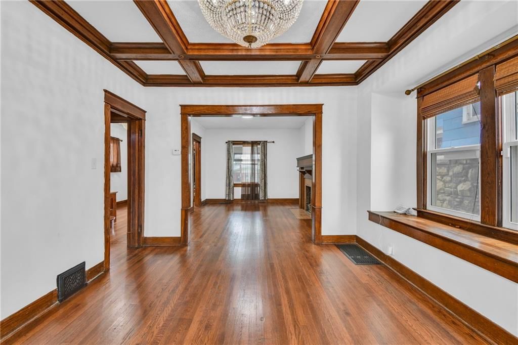 108 N Lawn Avenue — photo 10