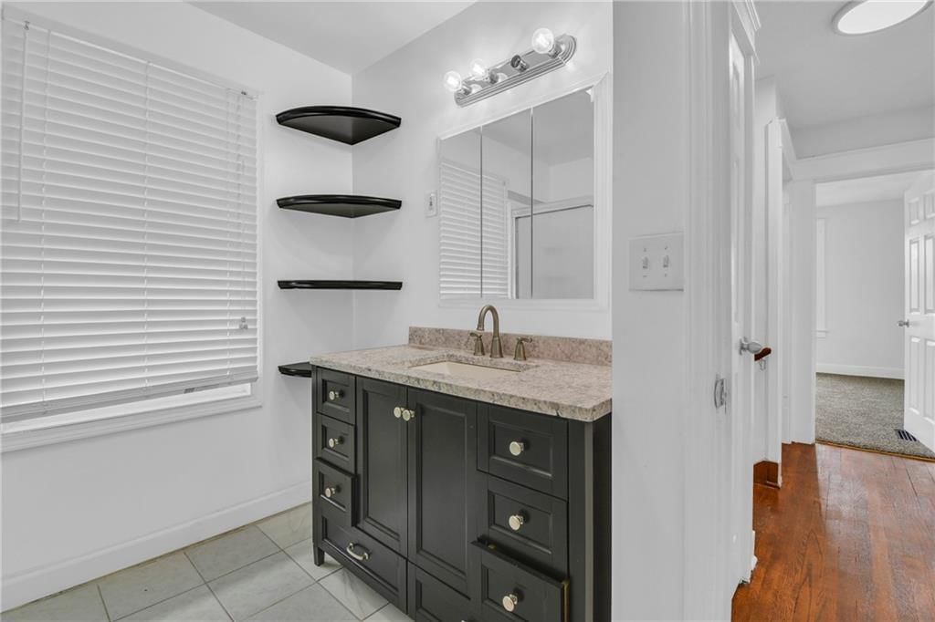 108 N Lawn Avenue — photo 13