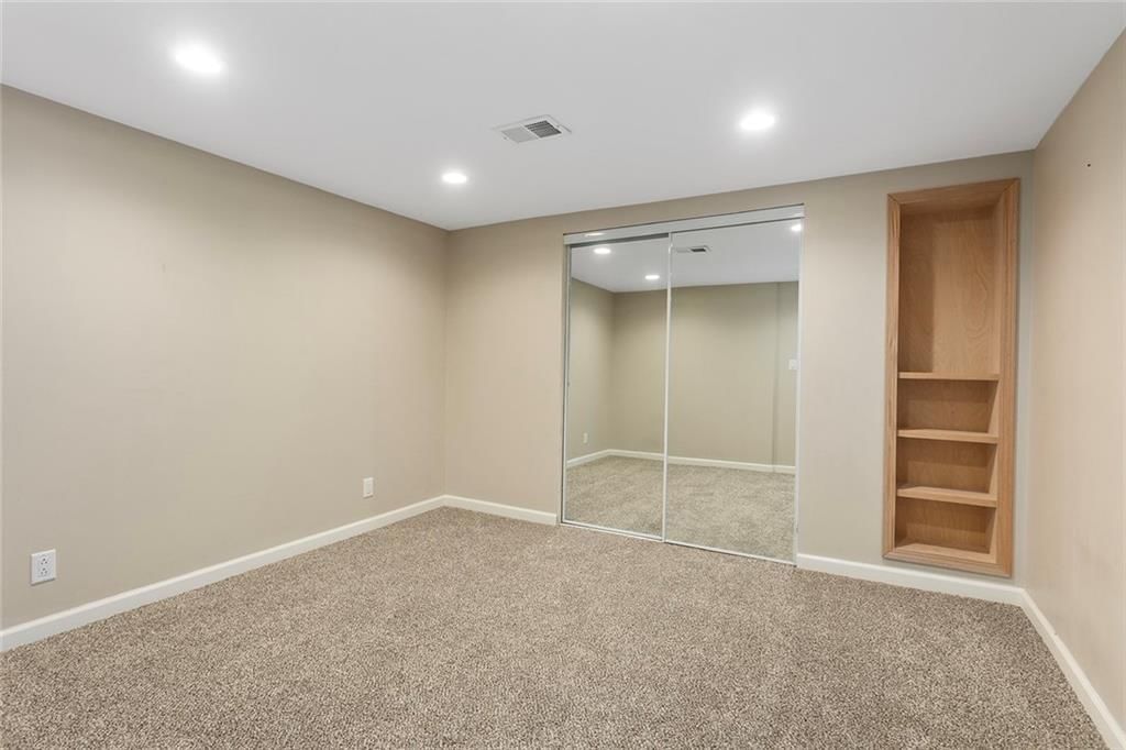 2905 S Hardy Avenue — photo 25