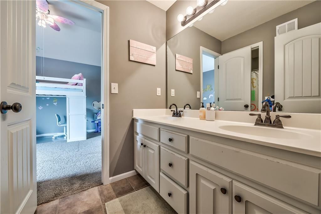 5220 Meadow Lark Drive — photo 13