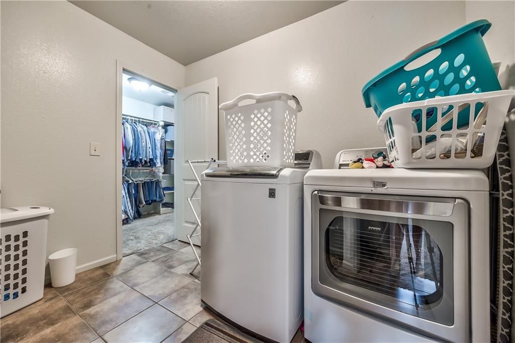 5220 Meadow Lark Drive — photo 15