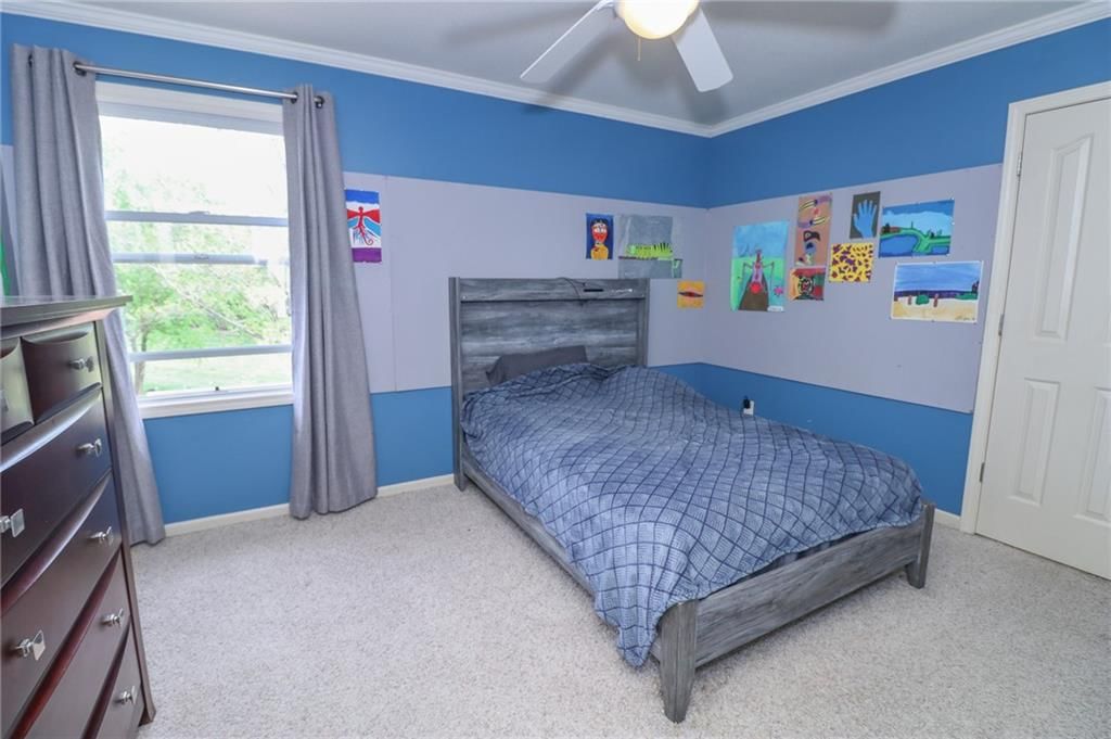 Photo 24 of 35 - 17065 W 162nd Street
