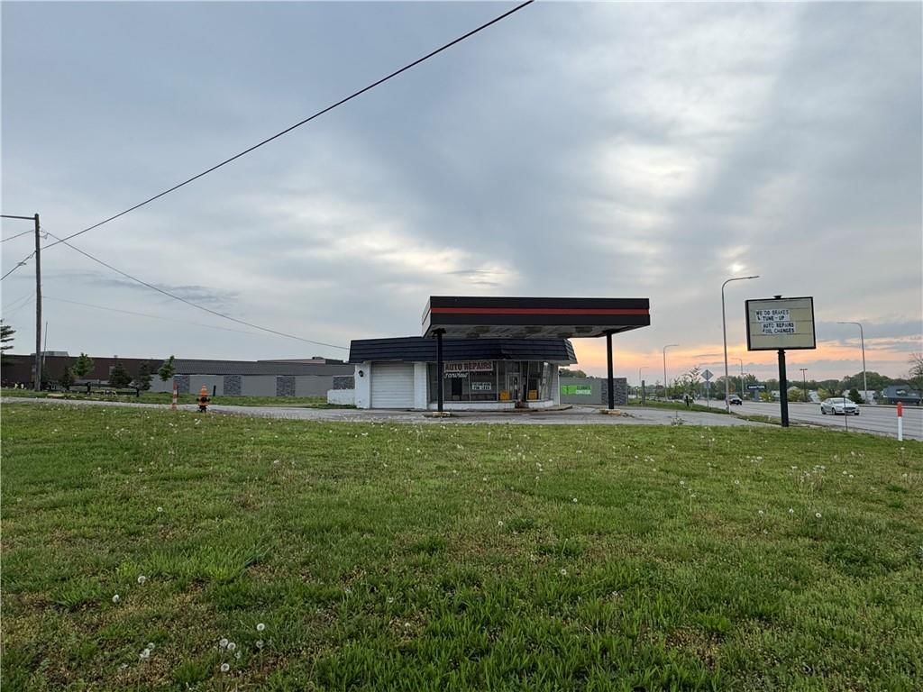 17300 E Us-24 Highway — photo 2