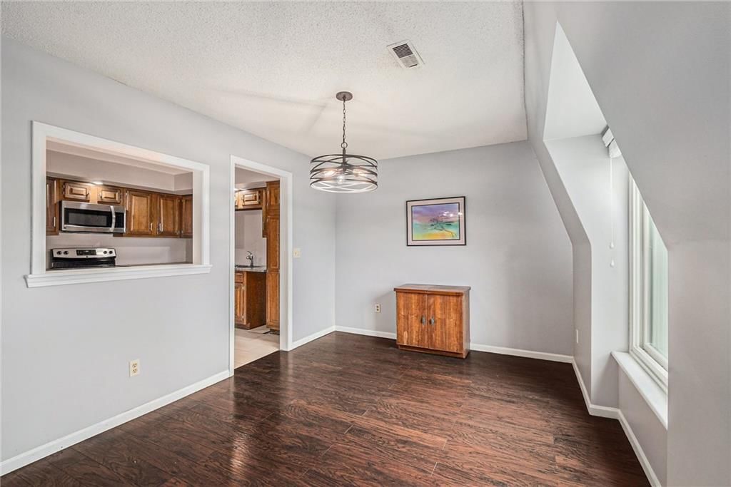6724 W 109th Street — photo 7