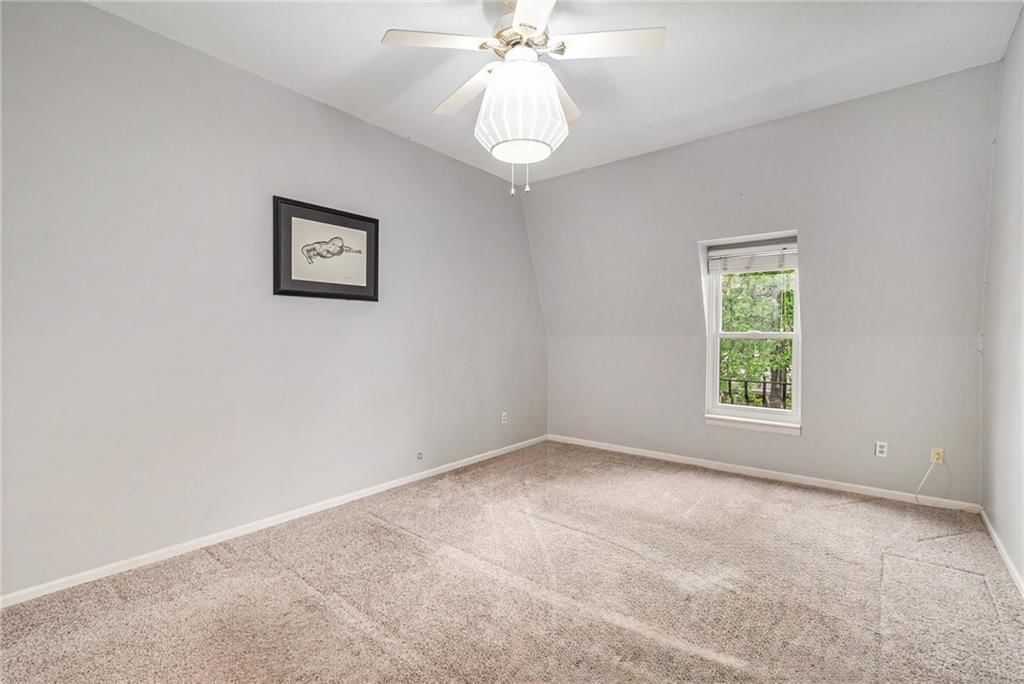 6724 W 109th Street — photo 11