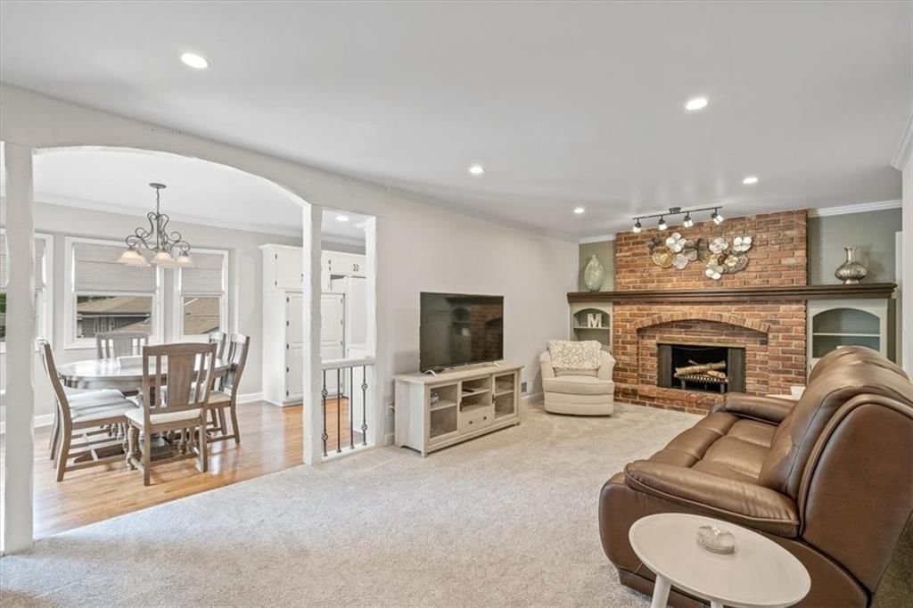 5206 Bond Street — photo 7