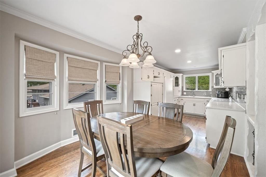 5206 Bond Street — photo 9