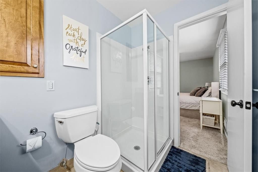 5206 Bond Street — photo 16