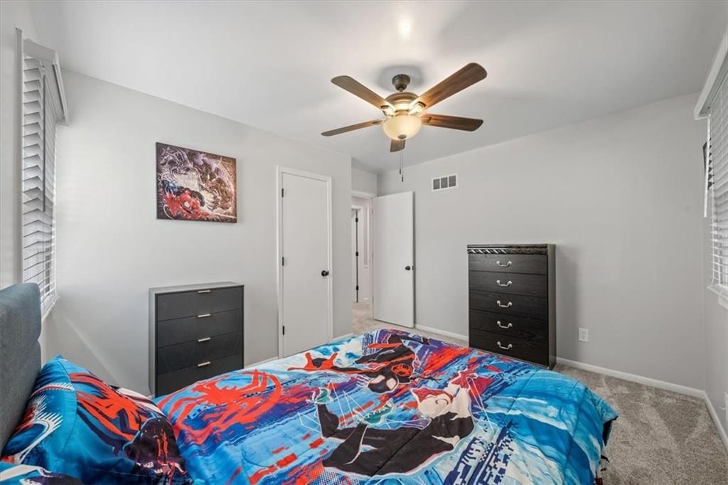 5206 Bond Street — photo 19