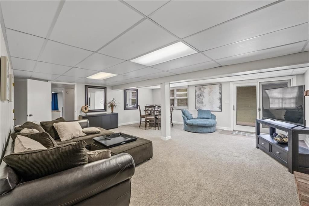 5206 Bond Street — photo 21