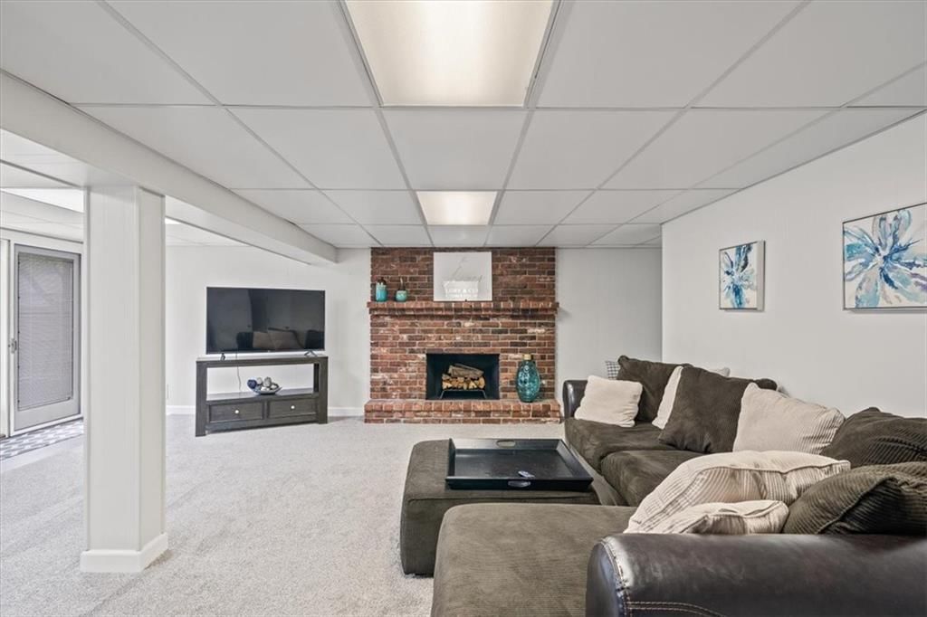 5206 Bond Street — photo 22