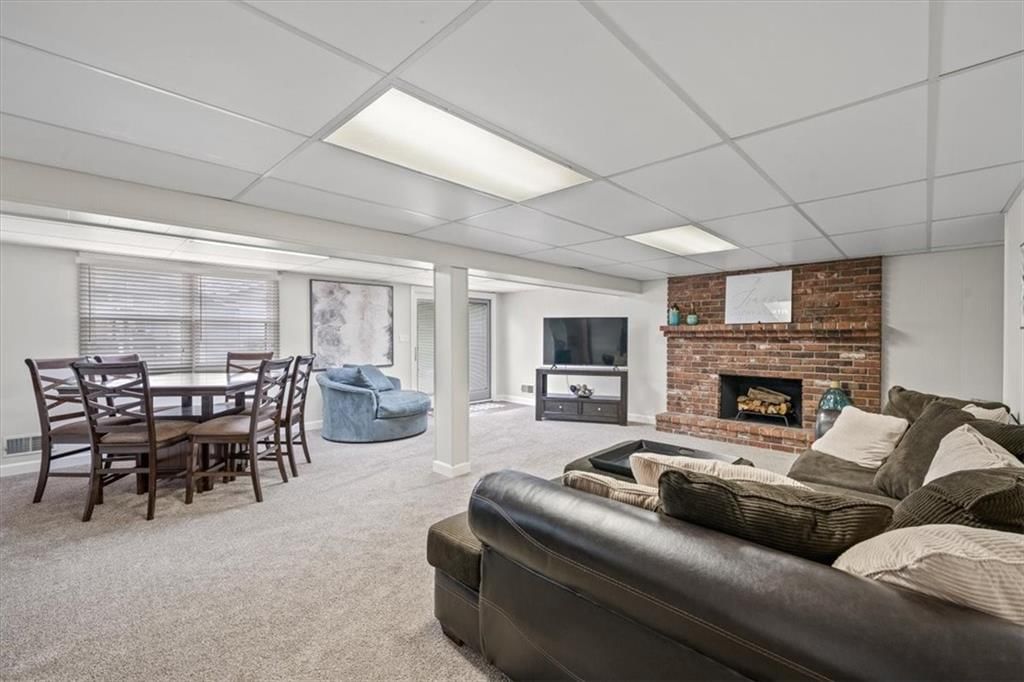 5206 Bond Street — photo 23