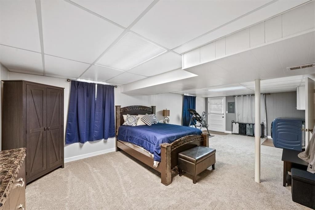 5206 Bond Street — photo 26