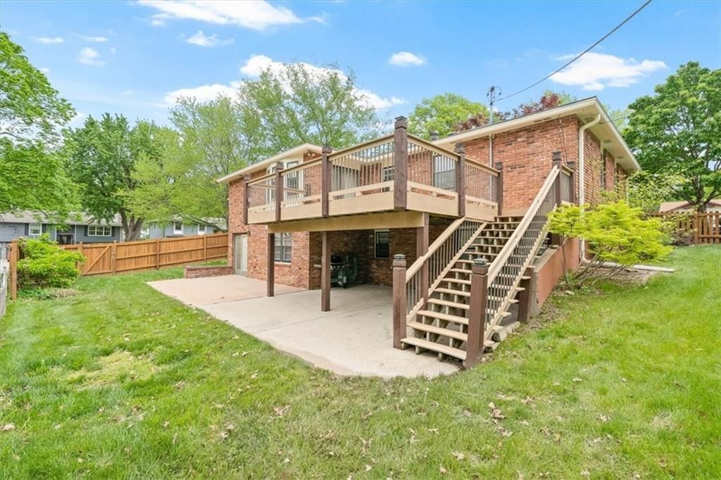5206 Bond Street — photo 32