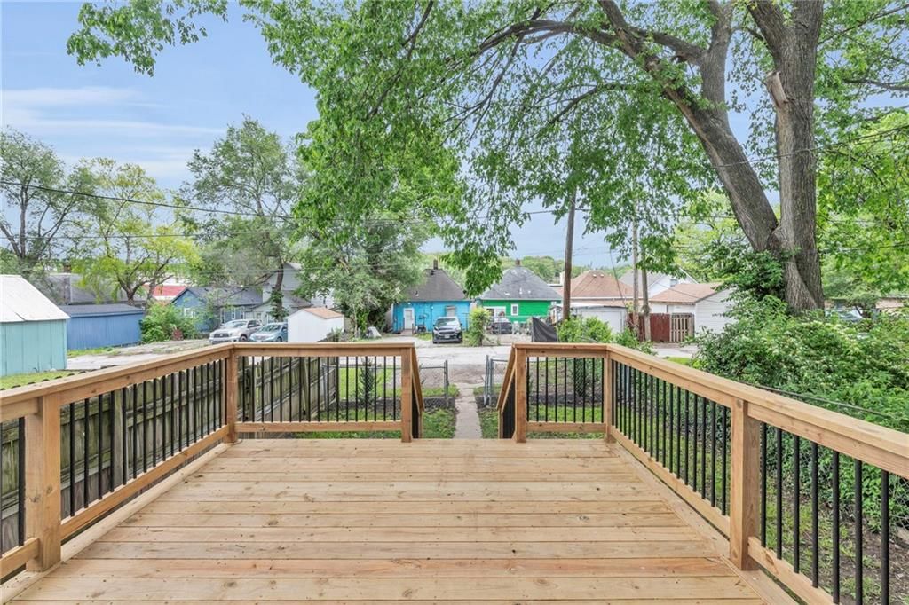 1613 W 39th Avenue — photo 11
