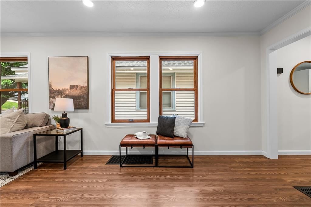 2521 W 47th Terrace — photo 10