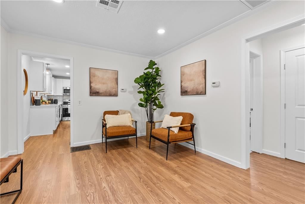 2521 W 47th Terrace — photo 11
