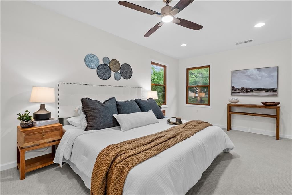 2521 W 47th Terrace — photo 32