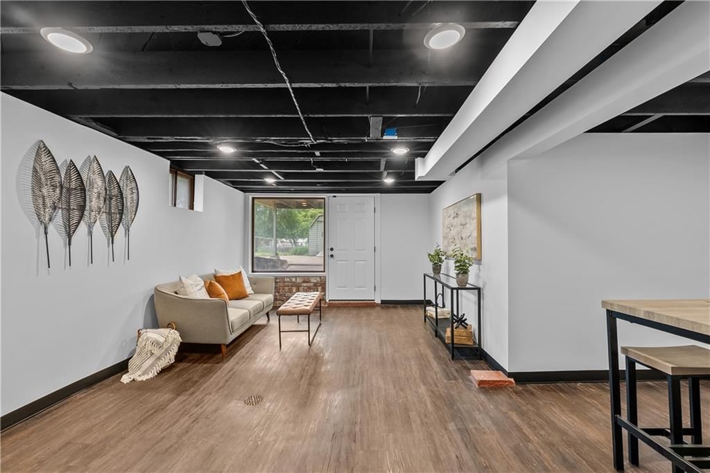 2521 W 47th Terrace — photo 40