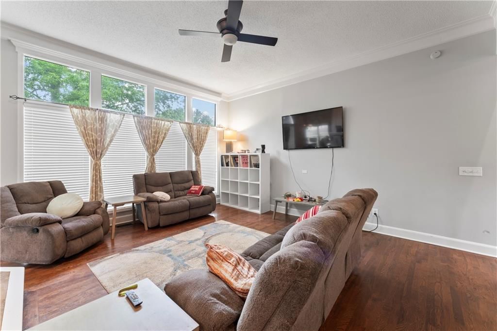 Photo 8 of 49 - 4504 NE 60th Terrace