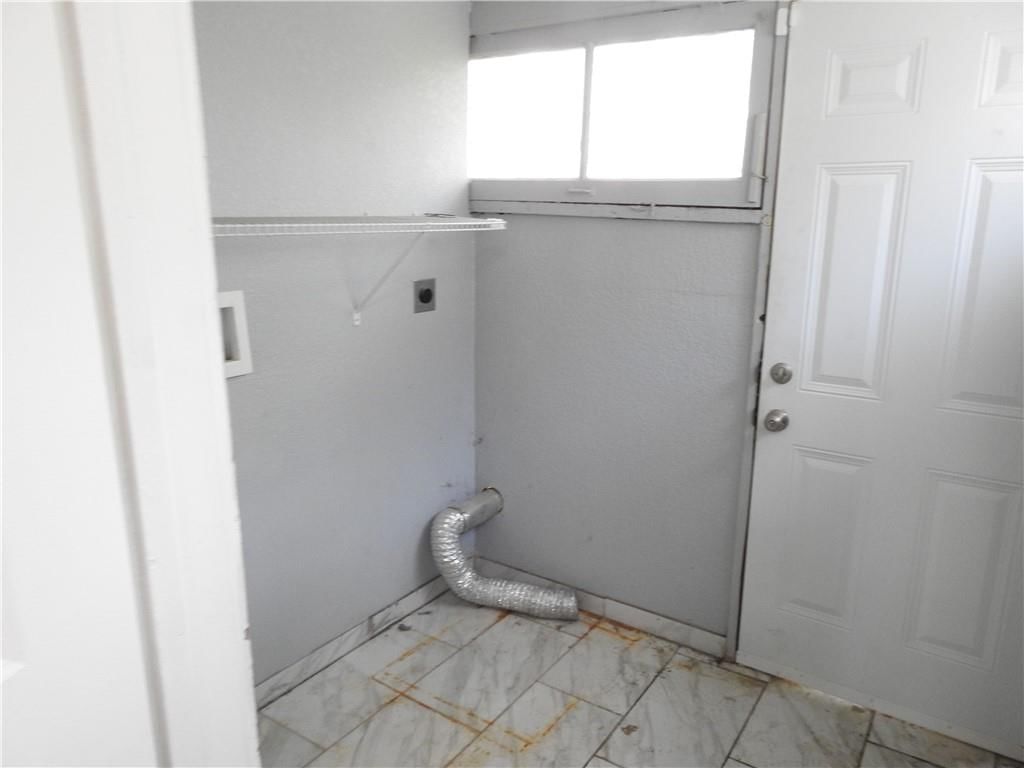 4236 Agnes Avenue — photo 15