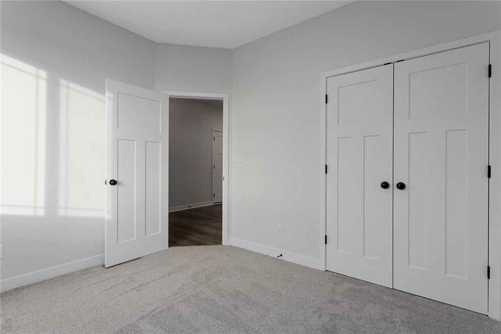 110 E Woodland Avenue — photo 24