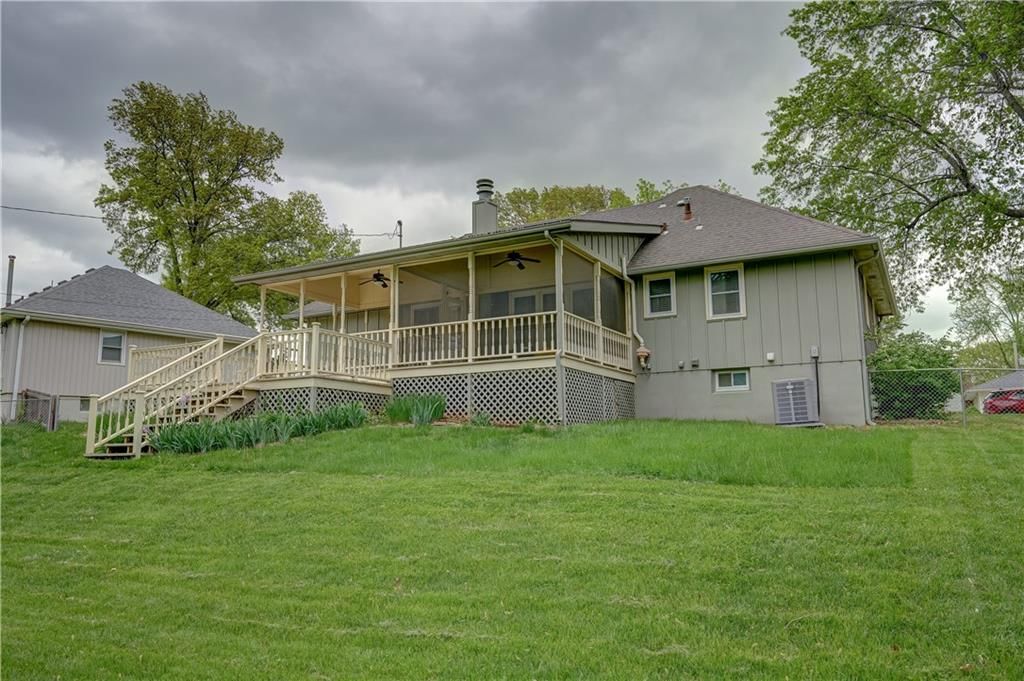 1002 SW Orrington Place — photo 44