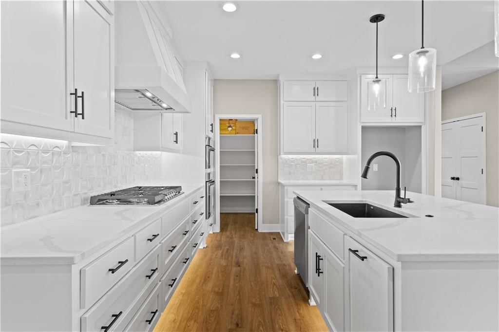 1604 Stonewall Drive — photo 8