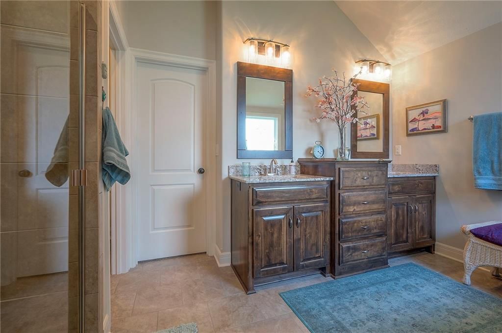 1227 Buckingham Court — photo 24