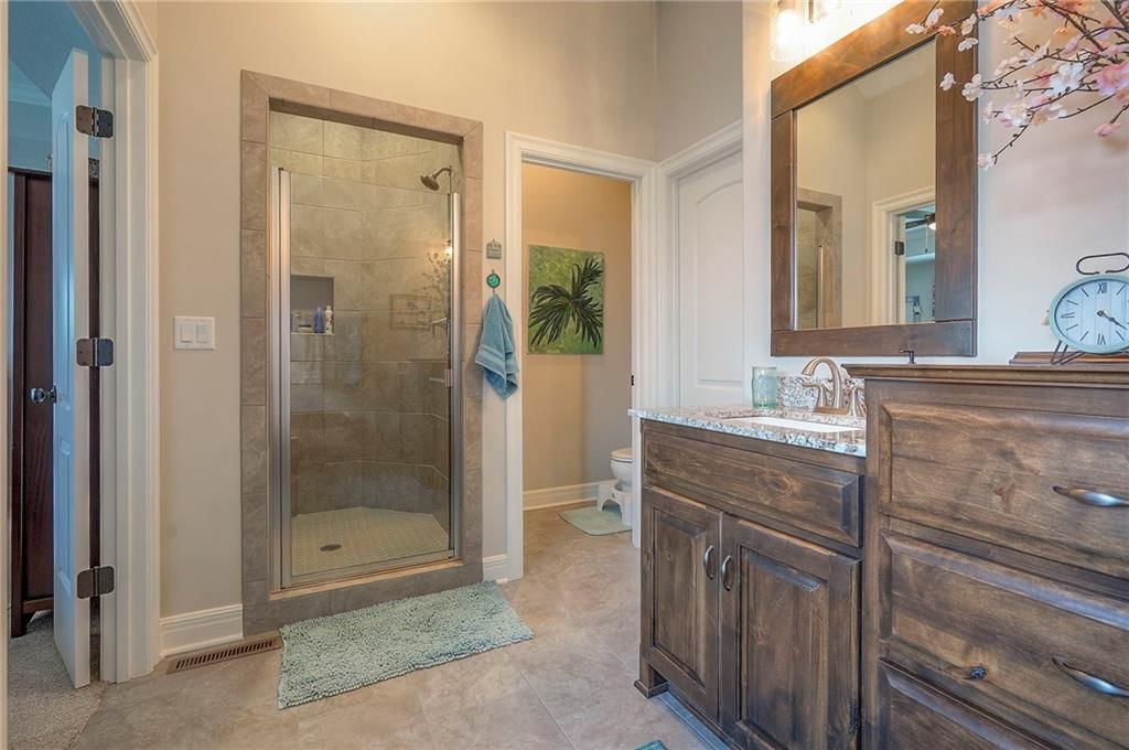 1227 Buckingham Court — photo 27