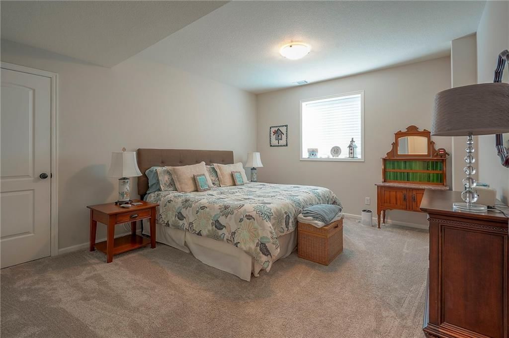 1227 Buckingham Court — photo 37