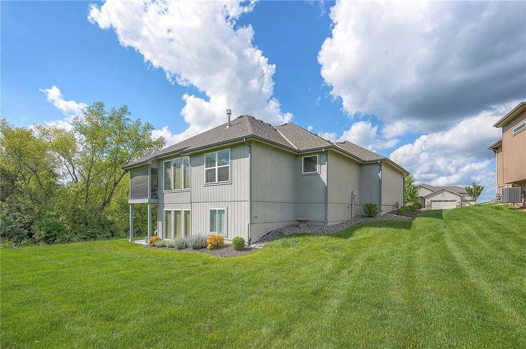 1227 Buckingham Court — photo 40