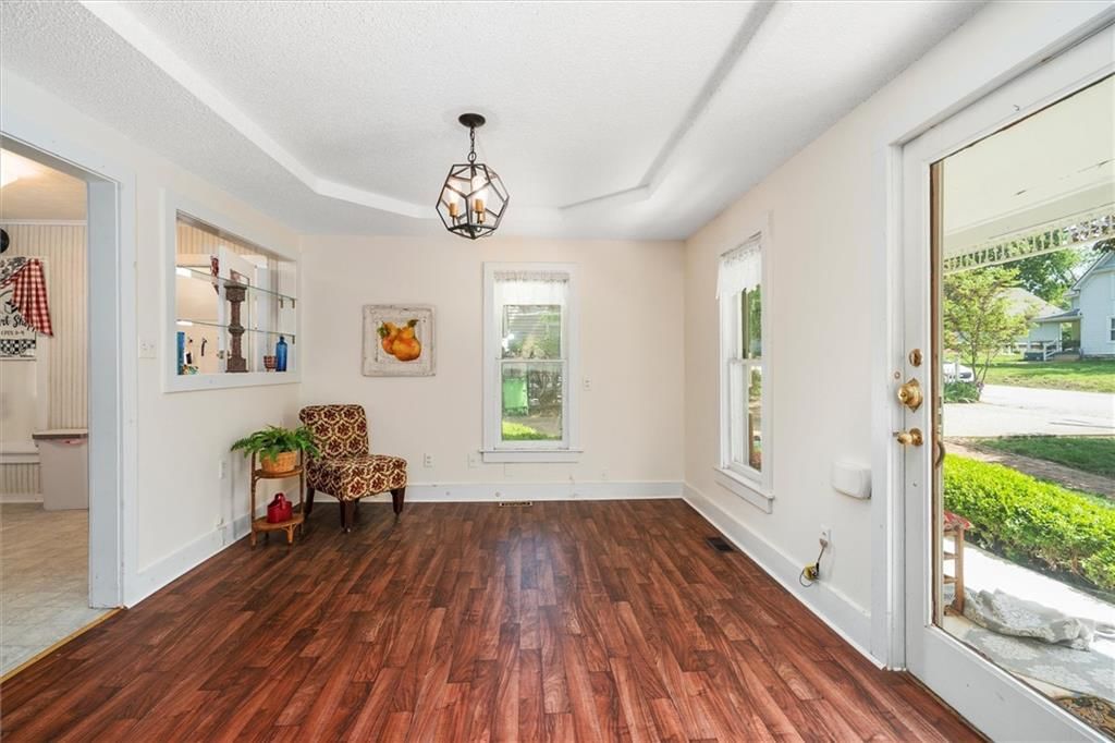 920 Grove Street — photo 10