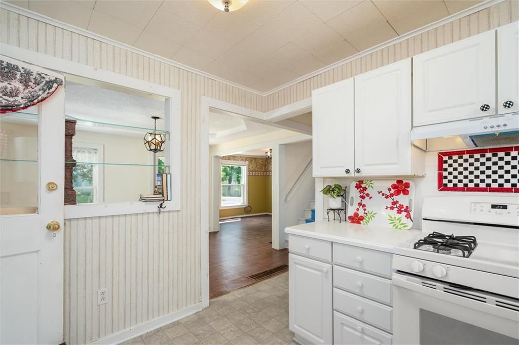 920 Grove Street — photo 24