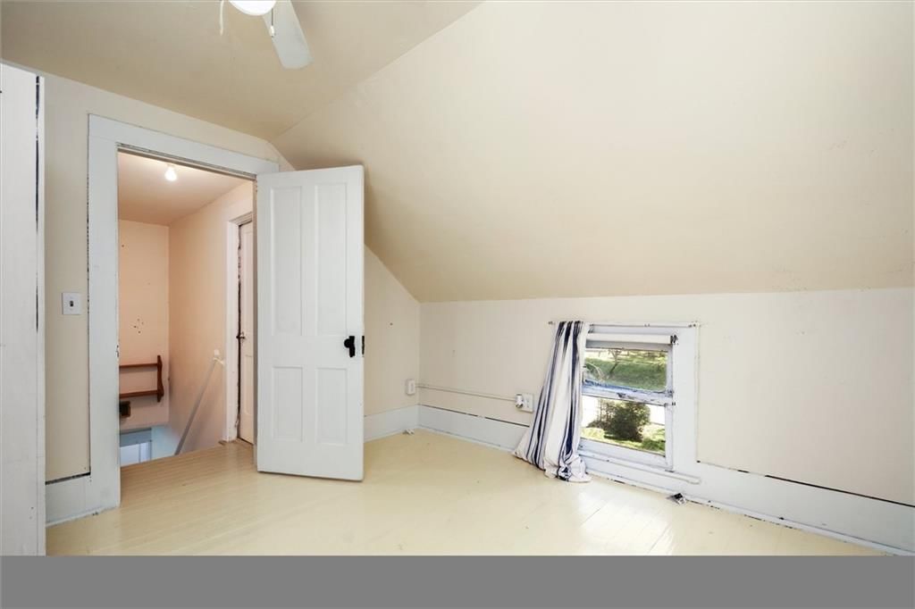 920 Grove Street — photo 33