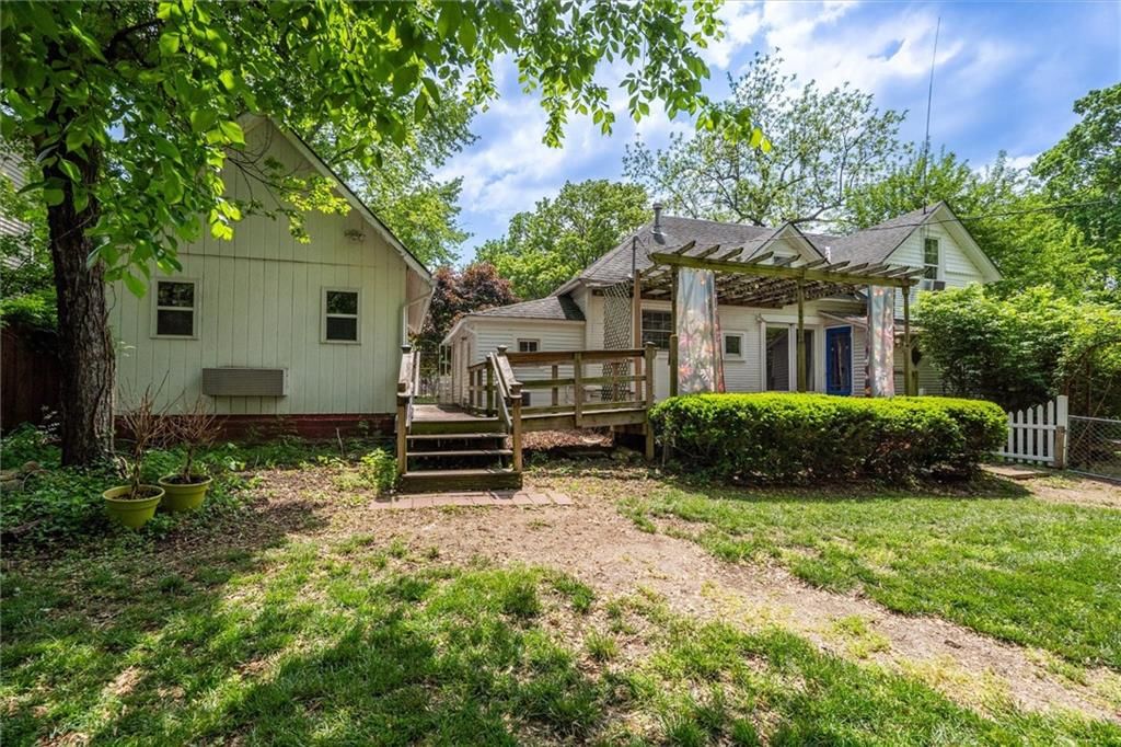 920 Grove Street — photo 42