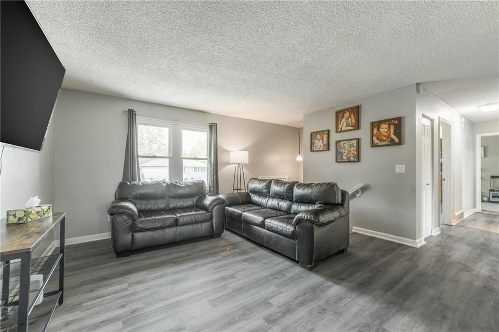 311 Village Lane — photo 3