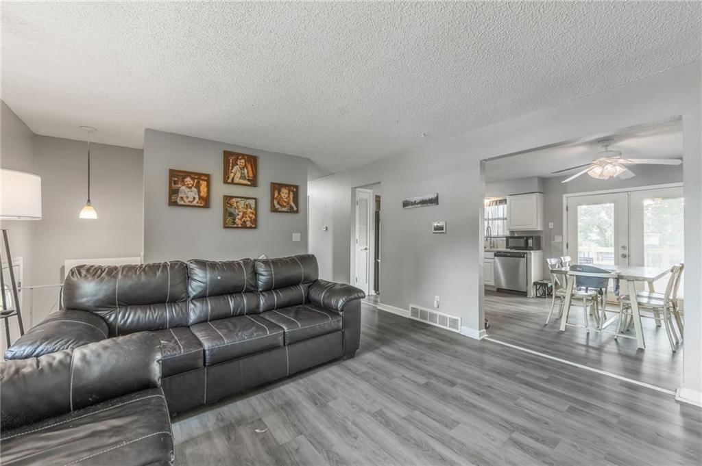 311 Village Lane — photo 4
