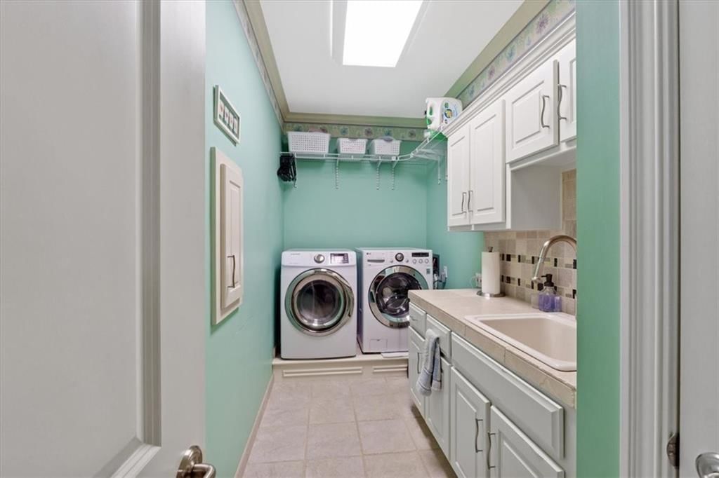 289 NW Rockwood Court — photo 14