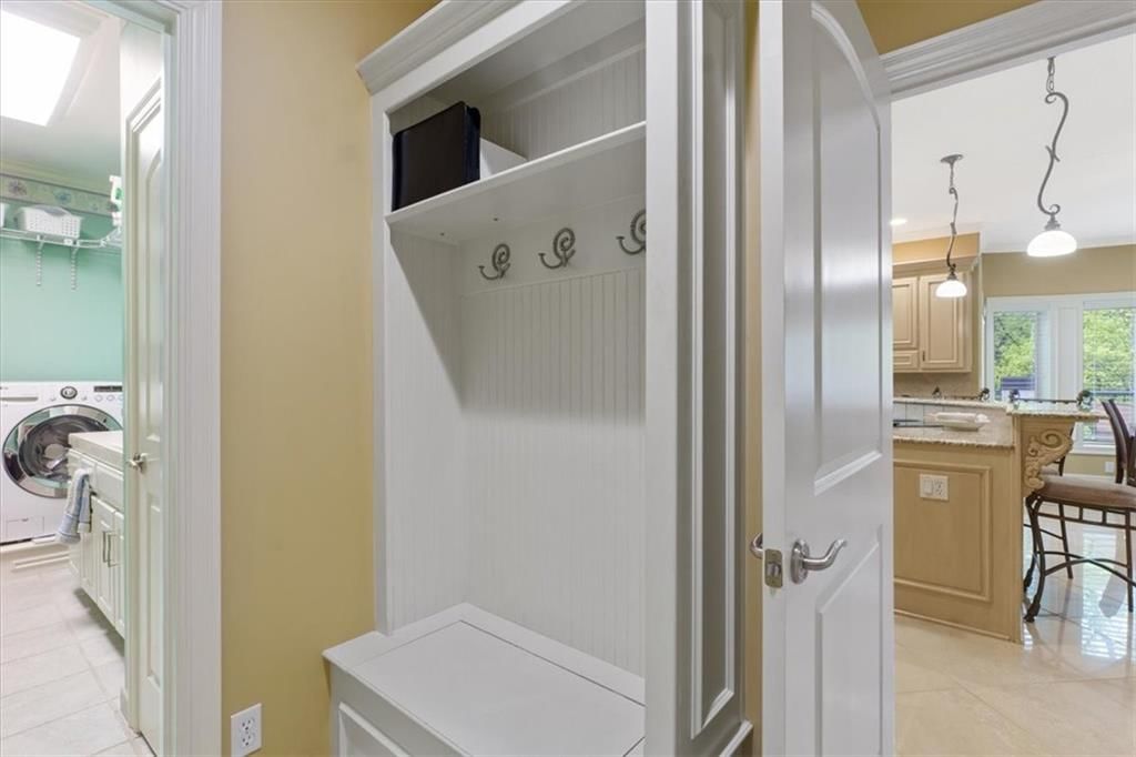 289 NW Rockwood Court — photo 16
